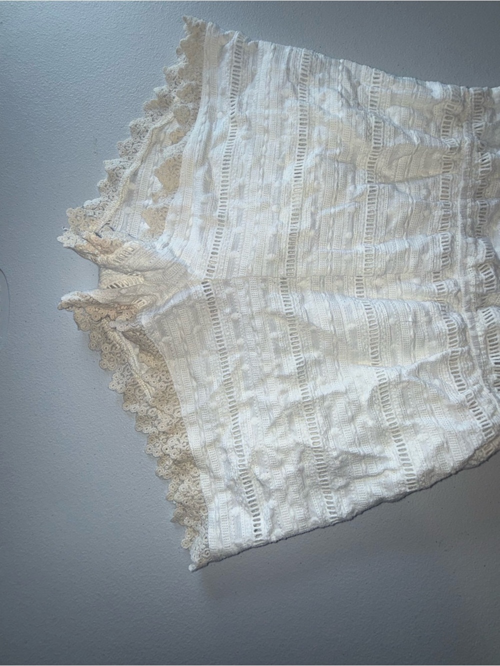 Glam Small White Tan Eyelet Lace Romper Crochet Trim Sleeveless Summer Boho - Picture 5 of 13